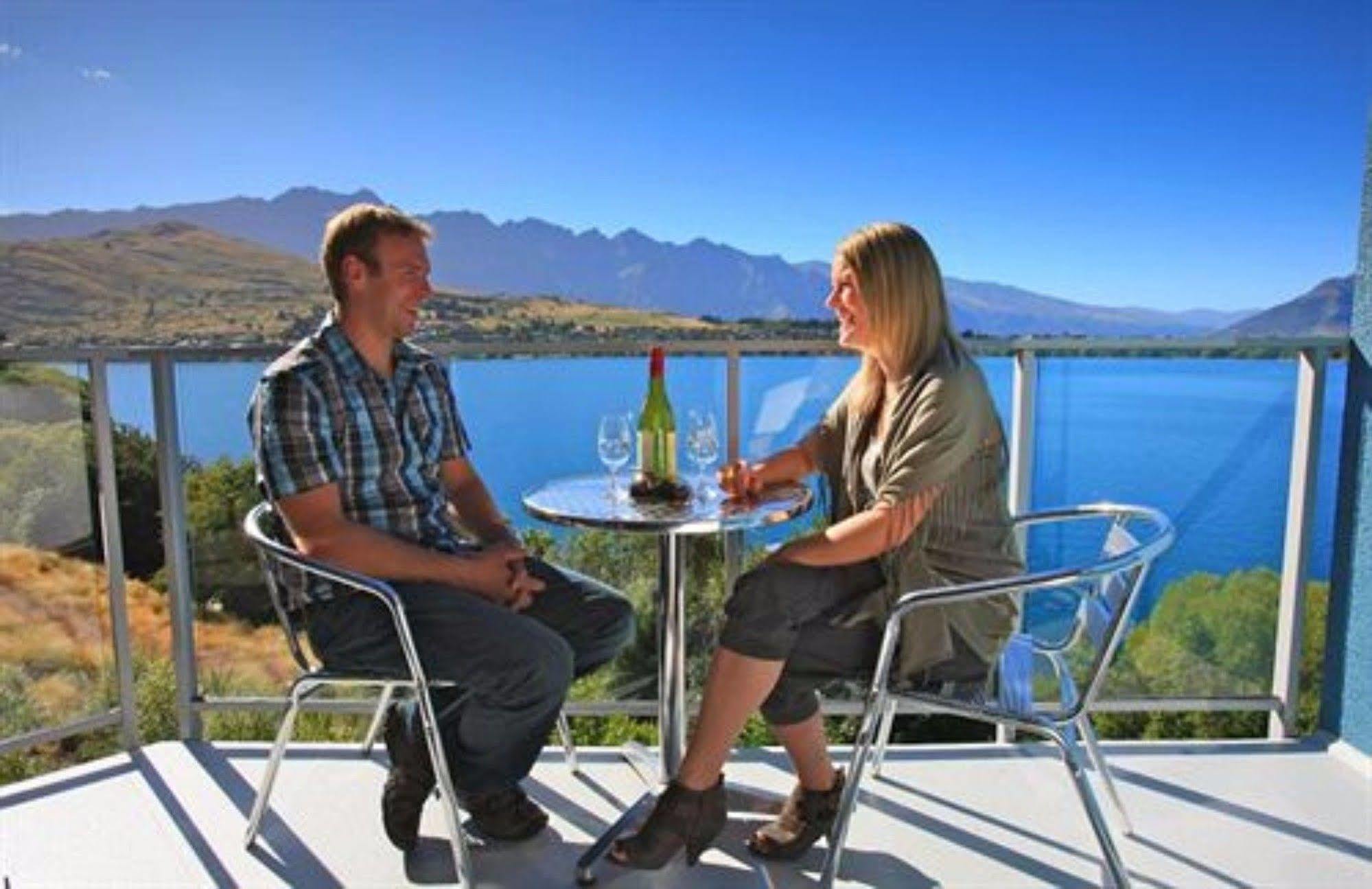 Apartments At Spinnaker Bay Queenstown Extérieur photo